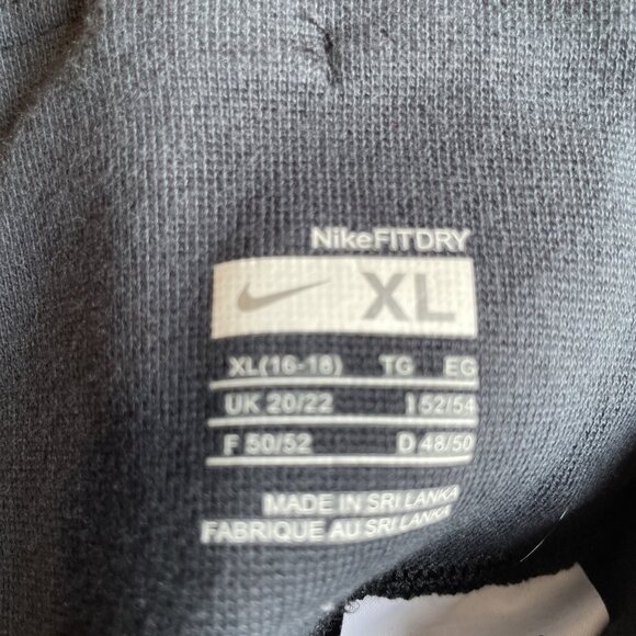 Nike Dri-Fit Training Capri Pants Women's XL Black Workout Yoga Athleisure NWT - Picture 8 of 10